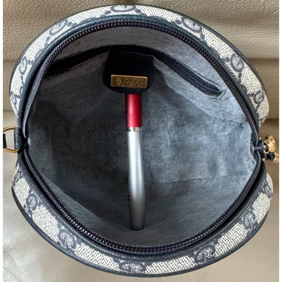 Authentic Vintage Gucci Canteen Navy Monogram Canvas Leather Round Crossbody Bag - Picture 6 of 11